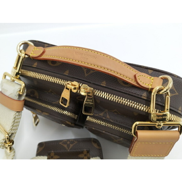 Louis Vuitton Utility Bum Bag Monogram - Picture 5 of 8